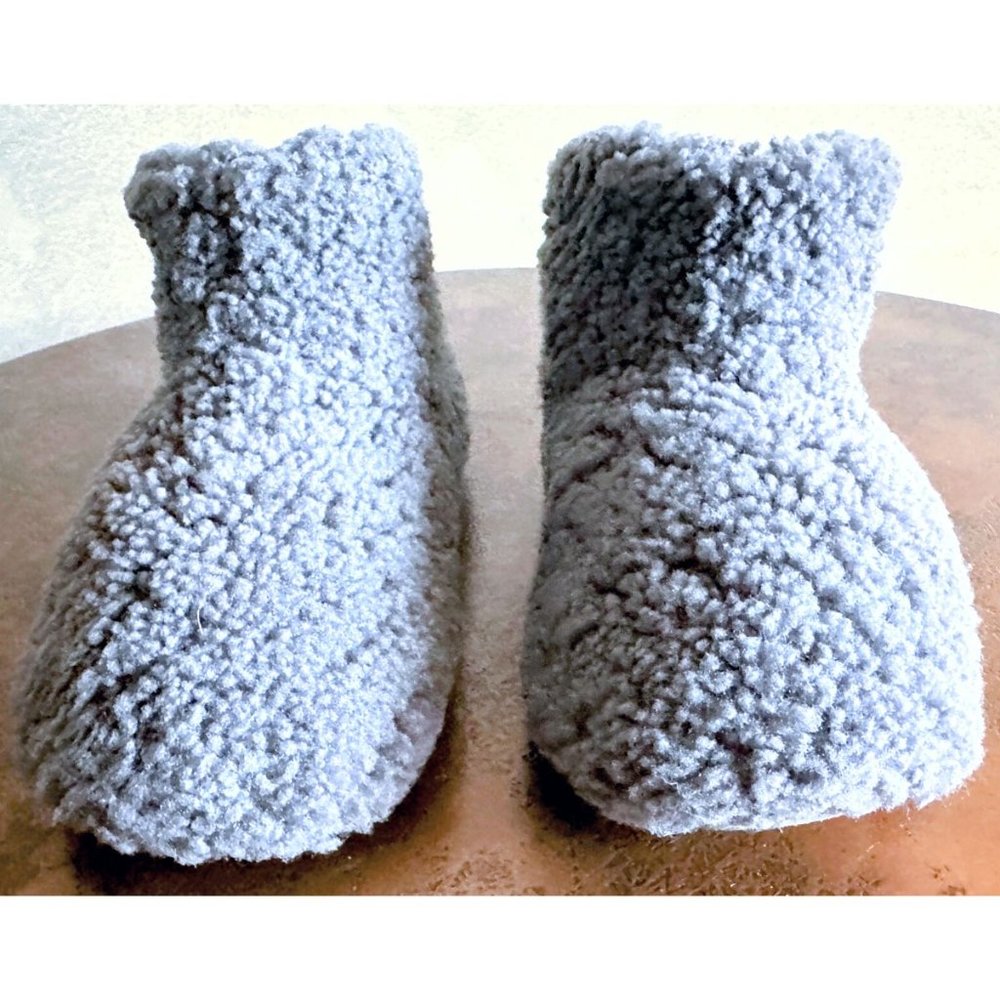 UGG Grey Sherpa Fleece Booties Size 7
